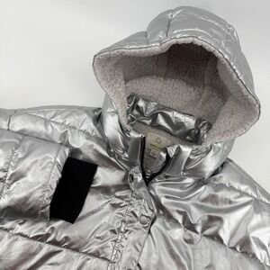 OFFLINE by Aerie Metallic Womens Puffer Jacket Hooded Sherpa Lined Silver Medium